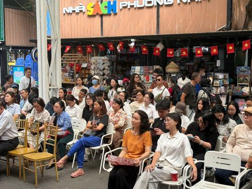Sự kiện thu hút đông đảo bạn đọc quan tâm