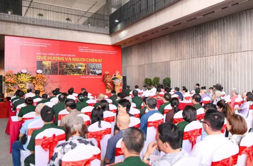 Quang cảnh lễ khai mạc