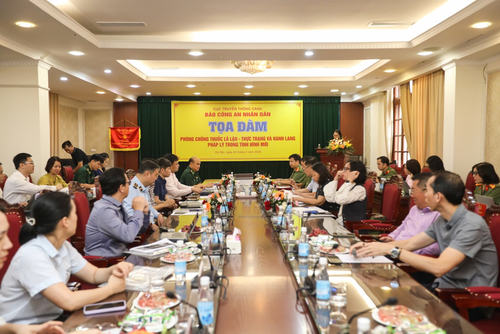 Quang cảnh tọa đàm. Ảnh: LÊ THÚY