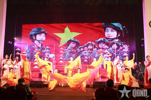  Tiết mục văn nghệ tại chương trình. 