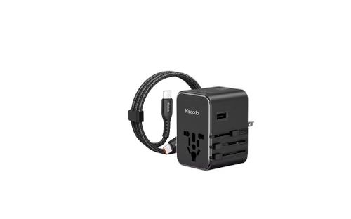Tích hợp cả USB-C và USB-A, củ sạc đa năng giúp tương thích với nhiều thiết bị. Công nghệ sạc nhanh rút ngắn thời gian chờ, giảm số phụ kiện cần mang theo.