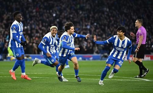 Đây là lần đầu tiên sau 114 năm Chelsea thua 5 trận liên tiếp mà không ghi nổi bàn thắng nào ở đấu trường Ngoại hạng Anh.