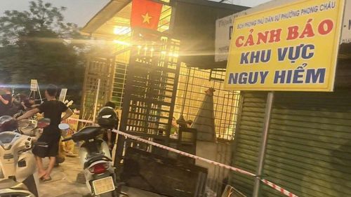 11 hộ dân buộc phải di dời để đảm bảo an toàn tính mạng và tài sản. Ảnh: QH