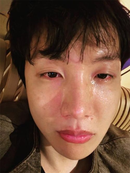 Hình ảnh J-Hope (BTS) mới đây trước biến cố gia đình khiến các fan thêm xót xa.