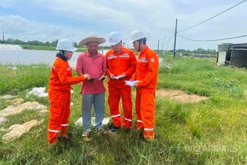 Điện lực luôn phục vụ tốt nhất cho phát triển kinh tế - xã hội và đời sống người dân.