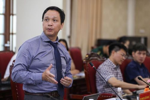 Chuyên gia Nguyễn Quốc Việt.
