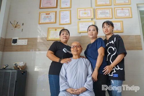 Gia đình chị Nguyễn Thị Yến Linh - con gái Anh hùng Lực lượng vũ trang nhân dân Nguyễn Văn Út tiếp nối truyền thống bằng những hoạt động thiện nguyện, sẻ chia với cộng đồng.