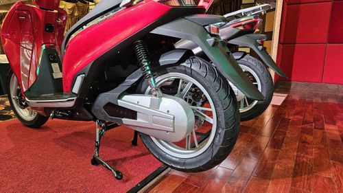 Động cơ điện sản xuất lắp ráp và nhập khẩu sẽ có số lượng mẫu thử nghiệm như nhau. Ảnh: Thanh Tùng.