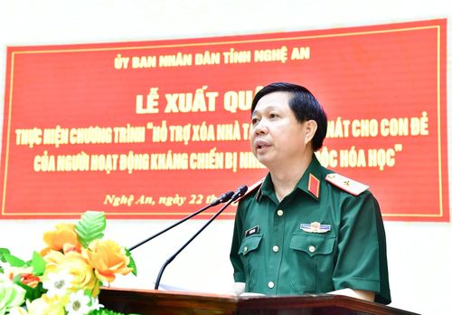 Thiếu tướng Lê Văn Trung, Phó Chính ủy Quân khu 4 phát biểu