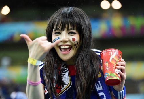  Dù doanh thu quảng cáo khủng nhưng khán giả tại World Cup năm nay đang phải gánh nhiều chi phí với mức giá tăng chóng mặt. Ảnh: Chinanews.