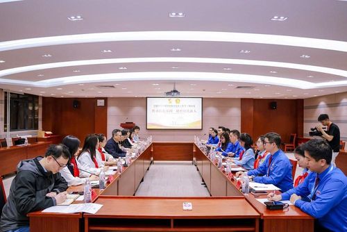 Tọa đàm chuyên đề trong khuôn khổ chương trình