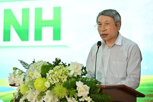 PGS.TS. Bùi Quang Tuấn, Phó chủ tịch Hội khoa học kinh tế Việt Nam phát biểu tại Diễn đàn. Ảnh: BTC