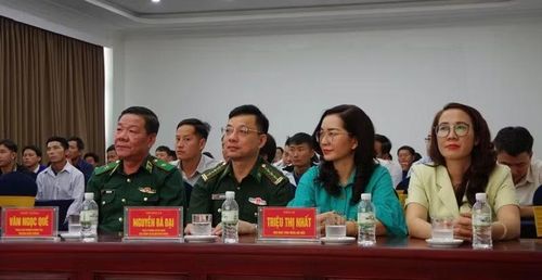 Đại biểu dự khai mạc tập huấn tại Điện Biên.