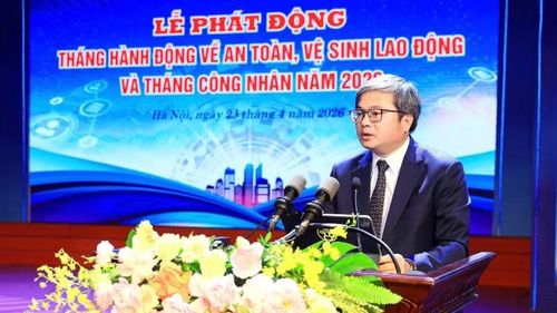 Phó Chủ tịch Ủy ban nhân dân thành phố Hà Nội Trương Việt Dũng phát biểu chỉ đạo.