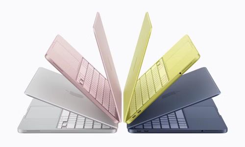 Apple cũng thay đổi cách đóng gói khi loại bỏ hoàn toàn nhựa, sử dụng vật liệu từ sợi gỗ tái chế hoặc nguồn rừng được quản lý bền vững.