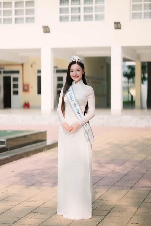 Á hậu 1 Miss World Vietnam 2025 – Lê Phương Khánh Như.