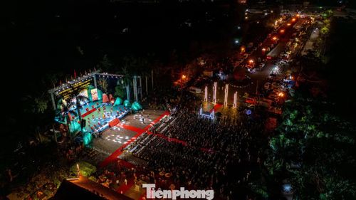 Lễ hội được tổ chức trong bối cảnh Quần thể di tích và danh thắng Yên Tử - Vĩnh Nghiêm - Côn Sơn, Kiếp Bạc được tổ chức UNESCO công nhận là Di sản văn hóa thế giới trải dài trên các tỉnh Quảng Ninh, Hải Phòng, Bắc Ninh.