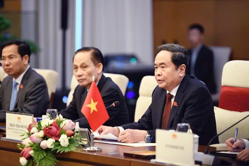 Chủ tịch Quốc hội Trần Thanh Mẫn phát biểu tại cuộc hội kiến Tổng thống Hàn Quốc Lee Jae Myung. (Ảnh: Như Ý)