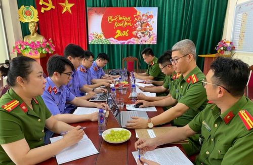 Đoàn kiểm sát trực tiếp tại Cơ quan THAHS Công an tỉnh Sơn La.