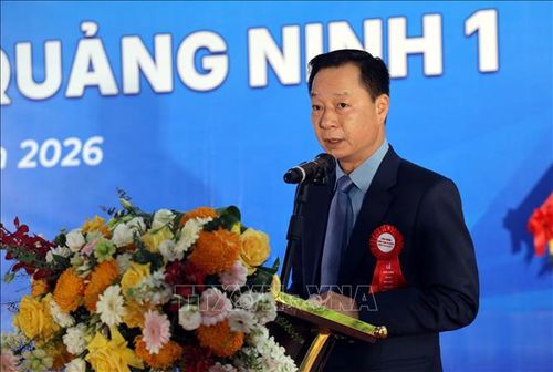Ông Lê Văn Ánh, Phó Chủ tịch UBND tỉnh Quảng Ninh, phát biểu tại lễ khởi công nhà máy Điện gió Quảng Ninh 1.