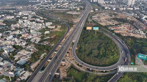Dự án mở rộng đường nối cao tốc Tp.HCM – Long Thành – Dầu Giây, đoạn từ nút giao thông An Phú đến đường Vành đai 2, là công trình giao thông cấp bách nhằm hoàn thiện mạng lưới hạ tầng khu vực TP. Thủ Đức cũ.