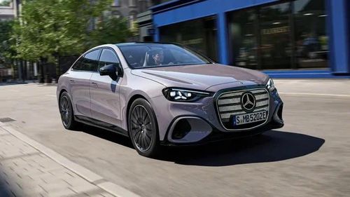 Thiết kế của C-Class EV quay lại phong cách quen thuộc của Mercedes.