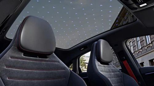 Nội thất của Mercedes C-Class EV 2027.
