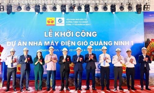 Tỉnh Quảng Ninh khởi công dự án nhà máy điện gió. Ảnh Thanh Tùng