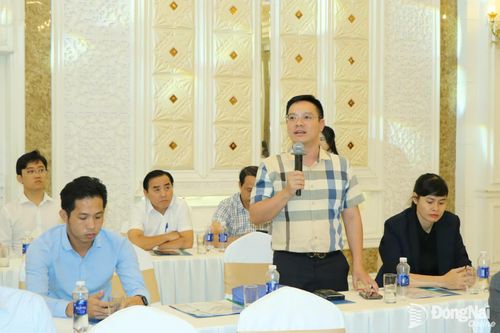 Đại diện doanh nghiệp trao đổi về kỳ vọng phát triển ngành logistics của Đồng Nai. Ảnh: Vương Thế