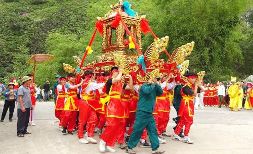 Lễ hội Đền Lăng.