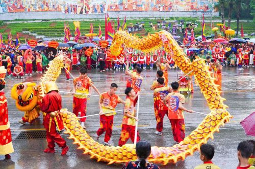 Màn biểu diễn Lân Sư Rồng 