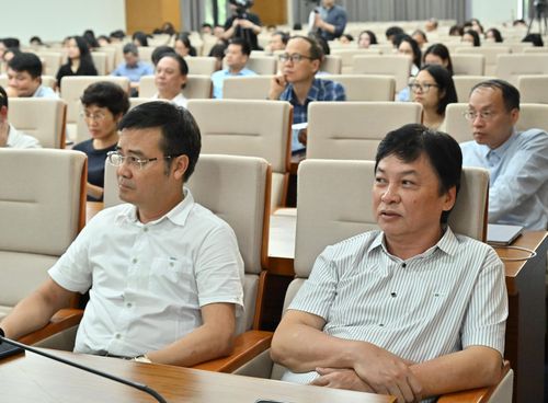 Các đại biểu tham dự Diễn đàn