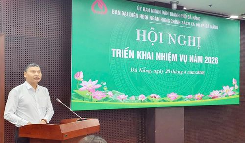 Phó Chủ tịch Thường trực UBND thành phố, Trưởng Ban đại diện HĐQT NHCSXH thành phố Hồ Kỳ Minh phát biểu tại hội nghị