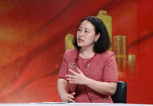 PGS.TS Trần Thị Diệu Oanh, Trưởng Khoa Luật, Học viện Hành chính và Quản trị công. Ảnh: Thanh Nguyễn