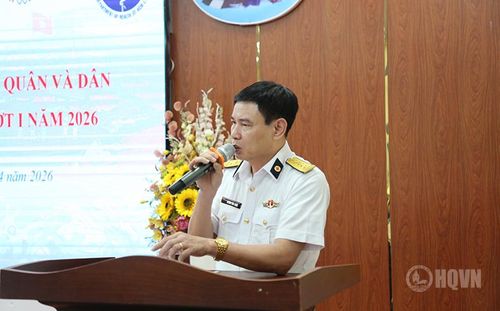 Đại tá Dương Văn Thiện, Chủ nhiệm Quân y Hải quân báo cáo tổng kết chuyến đi