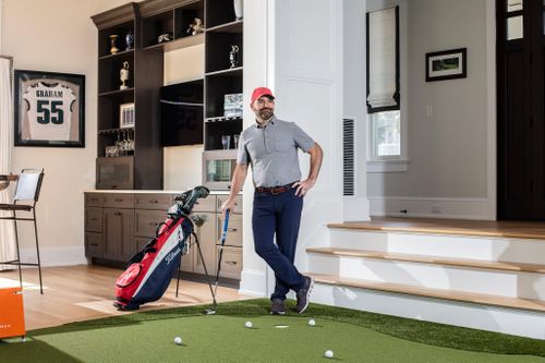 Năm 2025, Mỹ ghi nhận hơn 9 triệu người chơi golf mô phỏng. Ảnh minh họa: New York Times.