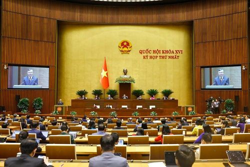 Bộ trưởng Tài chính Ngô Văn Tuấn, thừa ủy quyền của Thủ tướng Chính phủ trình bày Báo cáo giải trình, tiếp thu, chỉnh lý dự thảo Nghị quyết về phê chuẩn quyết toán ngân sách nhà nước năm 2024 phát biểu. Ảnh: Doãn Tấn - TTXVN