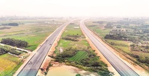 Tuyến đường Vành đai 4 - Vùng Thủ đô đang gấp rút hoàn thành.