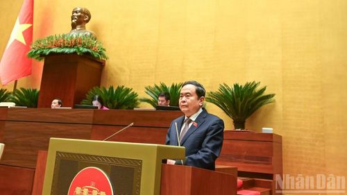 Chủ tịch Quốc hội Trần Thanh Mẫn phát biểu bế mạc Kỳ họp thứ nhất, Quốc hội khóa XVI. (Ảnh: DUY LINH)