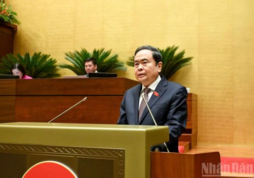 Chủ tịch Quốc hội Trần Thanh Mẫn phát biểu bế mạc Kỳ họp thứ nhất, Quốc hội khóa XVI. (Ảnh: DUY LINH)