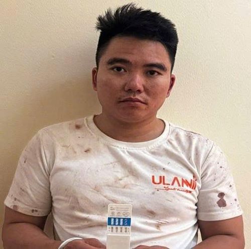 Đối tượng Toàn tại cơ quan công an.