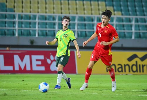 Tuy nhiên, màn trình diễn ở giải U17 Đông Nam Á, U17 Việt Nam đã giành được một "chiếc cúp" trong lòng người hâm mộ