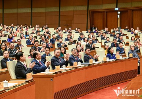 Lãnh đạo, nguyên lãnh đạo Đảng, Nhà nước dự phiên bế mạc
