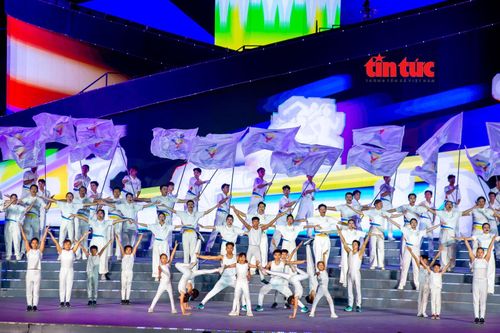 Các vận động viên đến từ 168 xã, phường, đặc khu tham dự Đại hội Thể dục Thể thao TP Hồ Chí Minh lần I năm 2026 với chủ đề “Vươn cao cùng thành phố”.