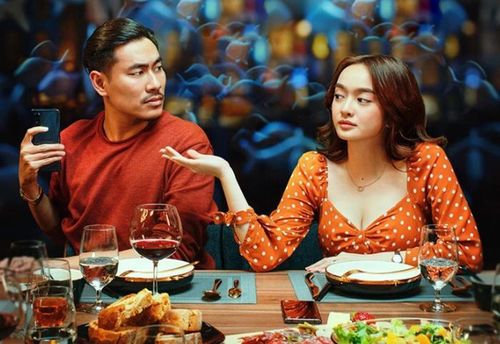 Cùng năm, Kiều Minh Tuấn góp mặt trong Tiệc Trăng Máu đạt 175 tỷ đồng.