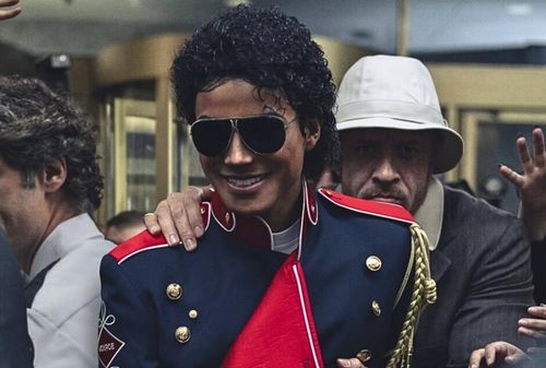 Bộ phim tập trung vào hành trình từ tuổi thơ đến đỉnh cao sự nghiệp của Michael Jackson vào thập niên 1980.