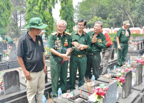 Lễ tri ân tại Nghĩa trang Liệt sĩ Đak Đoa khép lại, nhưng dư âm còn đọng lại trong lòng mỗi người tham dự.