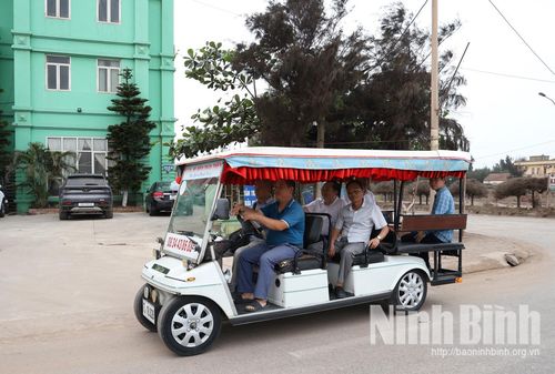 Bổ sung dịch vụ xe điện, nâng cao trải nghiệm cho du khách.