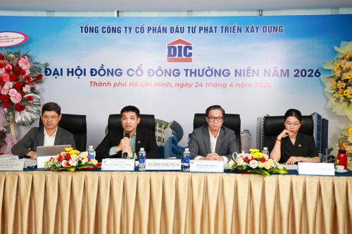 Đoàn Chủ tịch Đại hội cổ đông thường niên 2026 của Tập đoàn DIC.