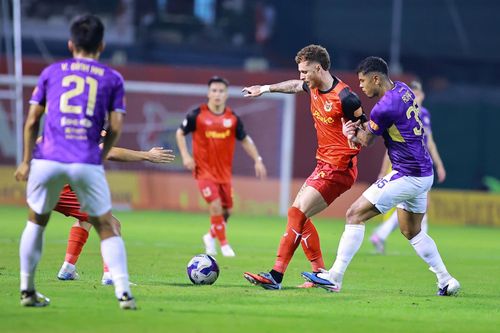 Ninh Bình có trận đấu khó khăn trước Hà Nội FC (Ảnh: VNN).